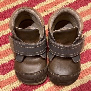See Kai Run Sawyer II Brown Boots size 6 baby toddler